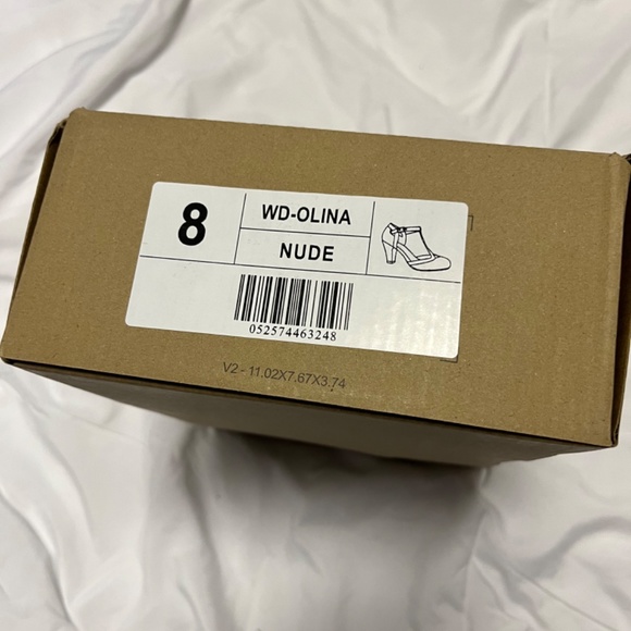 Journee Collection OLINA WIDE WIDTH - Picture 6 of 7